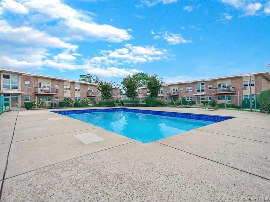 4 Rose Street Oceanside NY 11572