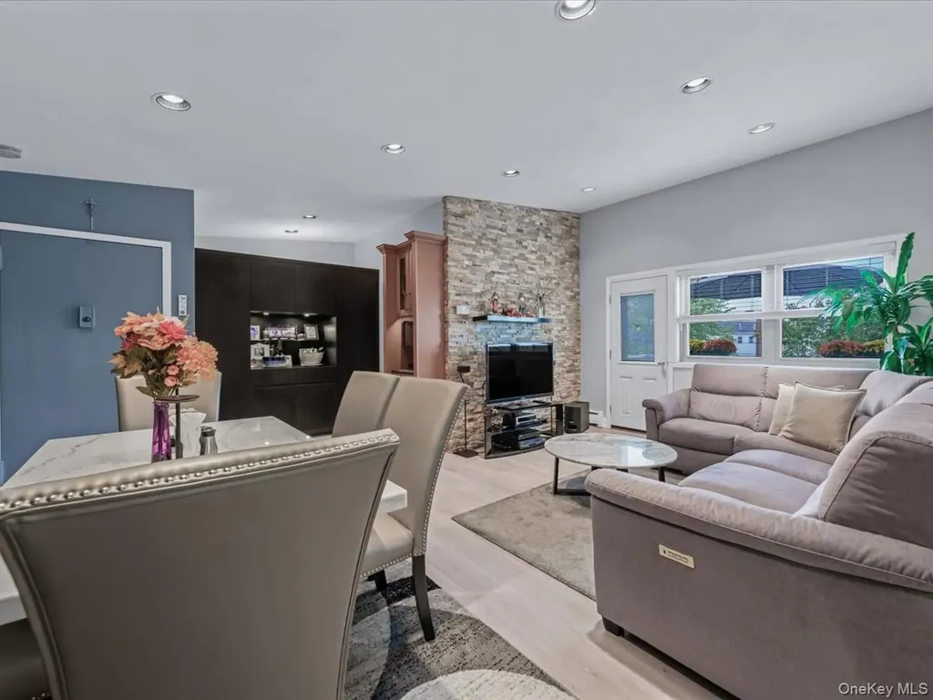 4 Rose Street Oceanside NY 11572
