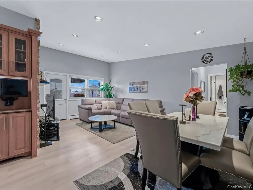 4 Rose Street Oceanside NY 11572