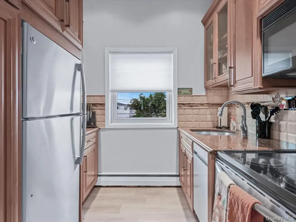 4 Rose Street Oceanside NY 11572
