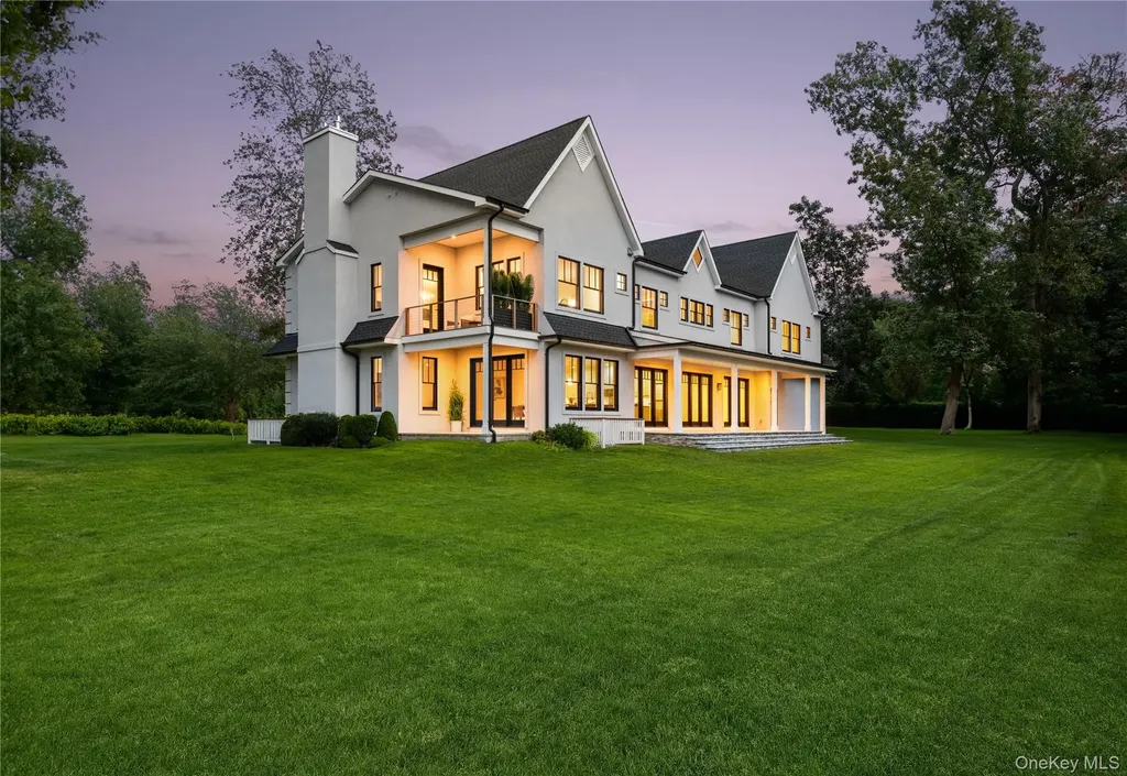 110 Crescent Court Wading River NY 11792