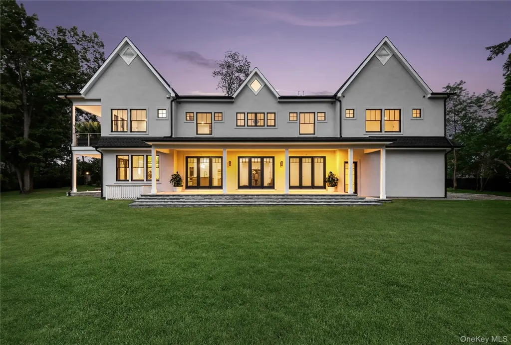 110 Crescent Court Wading River NY 11792