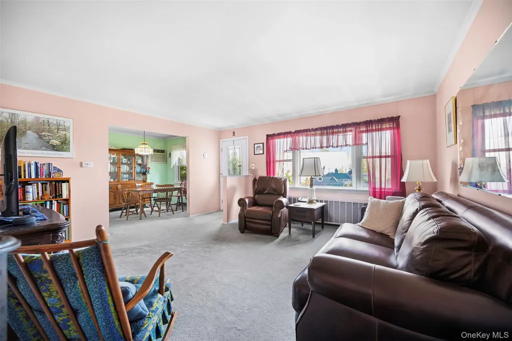 504 6th Avenue New Hyde Park NY 11040