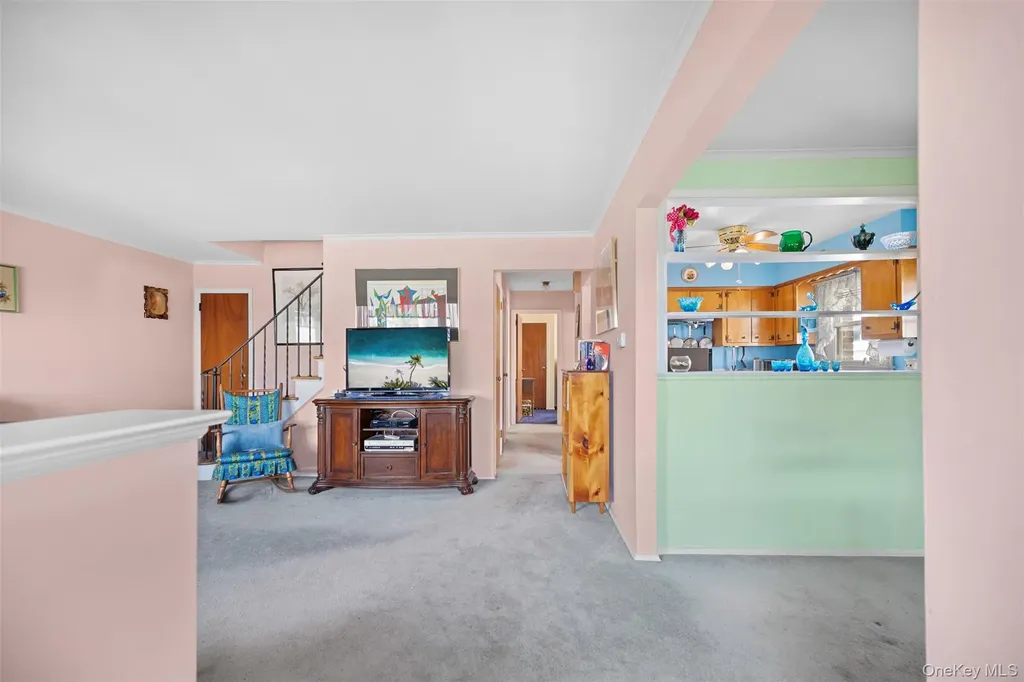 504 6th Avenue New Hyde Park NY 11040