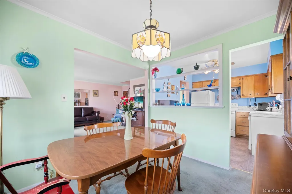 504 6th Avenue New Hyde Park NY 11040