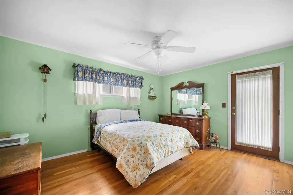 504 6th Avenue New Hyde Park NY 11040