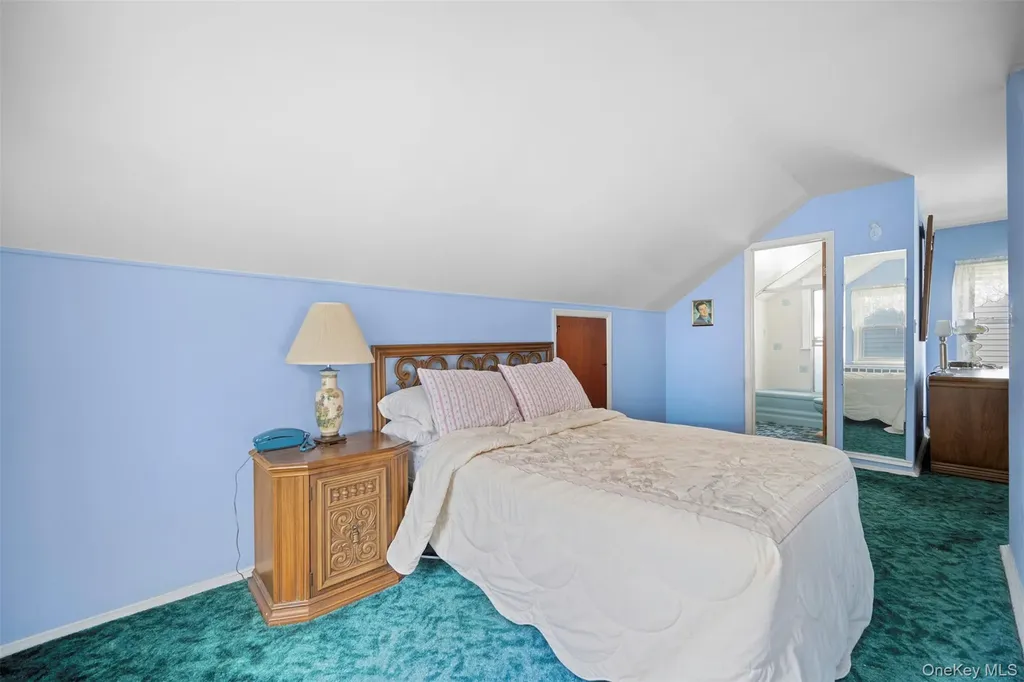504 6th Avenue New Hyde Park NY 11040
