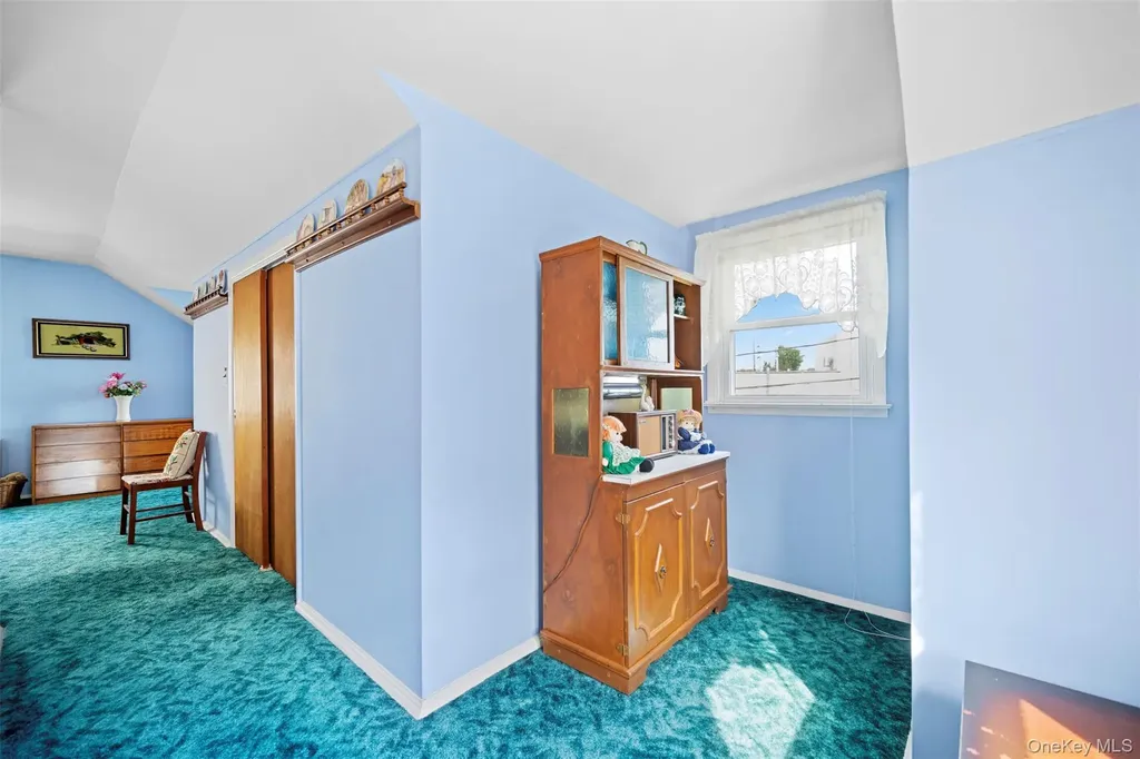 504 6th Avenue New Hyde Park NY 11040