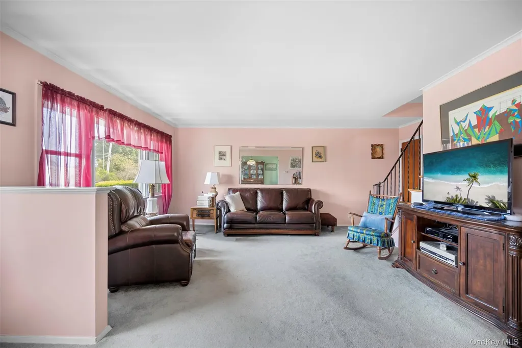 504 6th Avenue New Hyde Park NY 11040