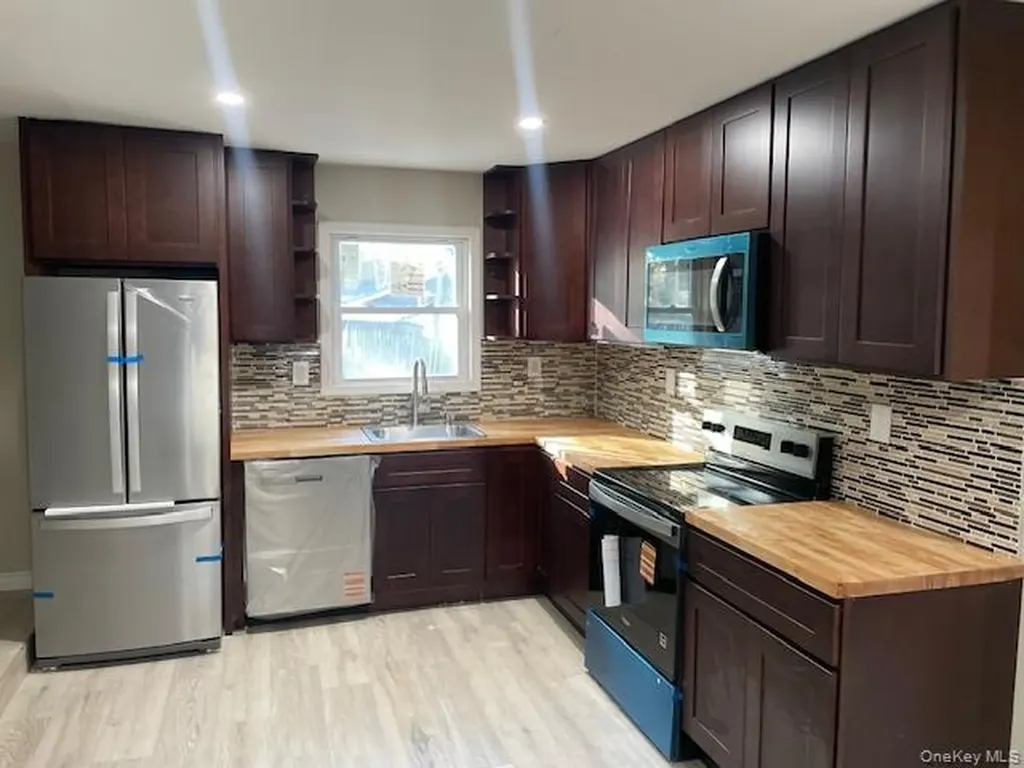 Central Islip NY 11722