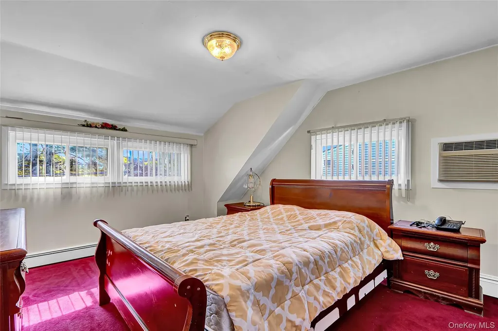 29 Walnut Lane Hicksville NY 11801