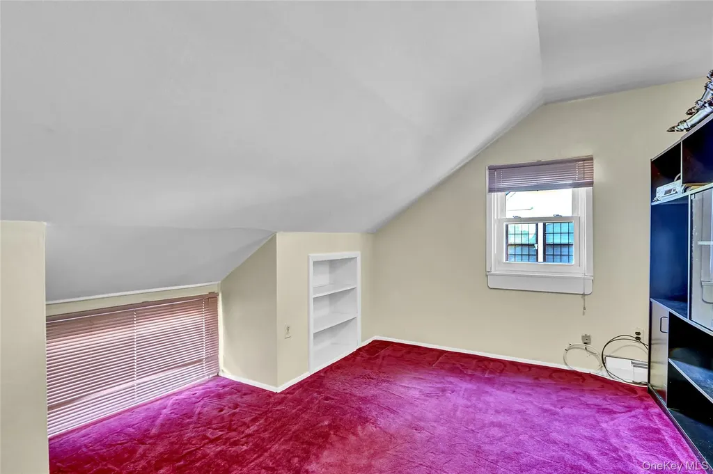29 Walnut Lane Hicksville NY 11801