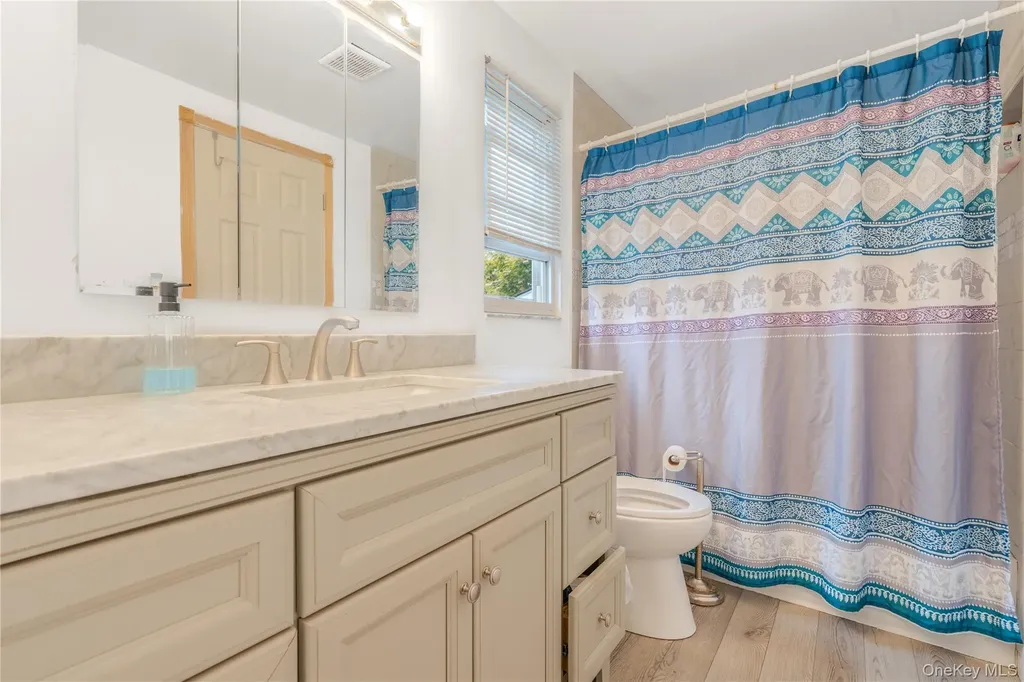 59 Riviera Drive Selden NY 11784