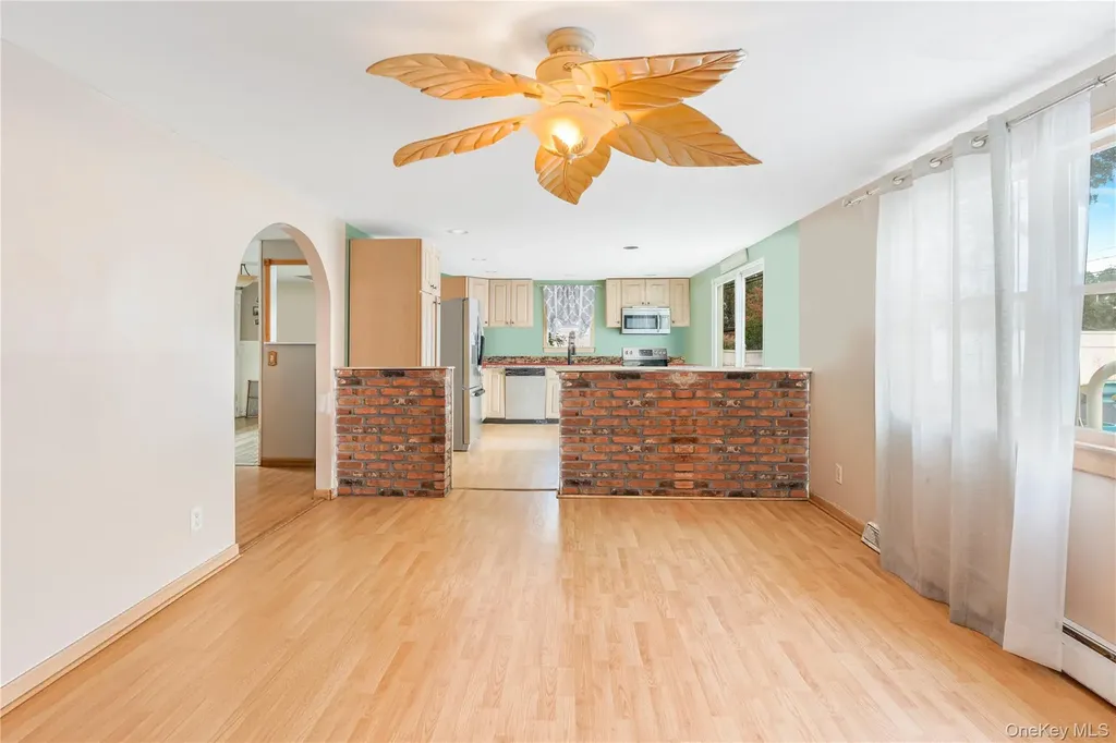 59 Riviera Drive Selden NY 11784