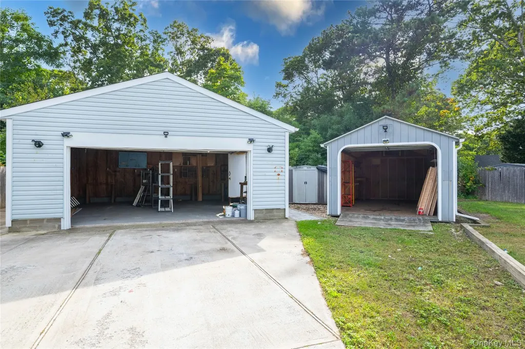 218 Wavecrest Drive Mastic Beach NY 11951