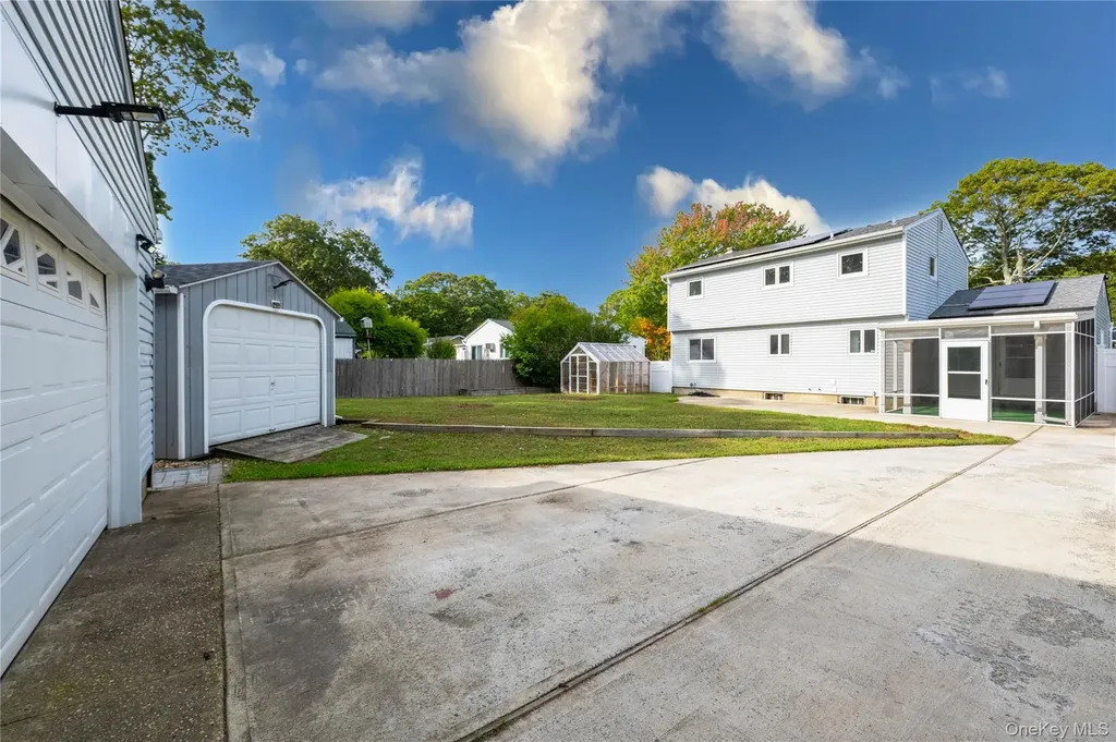 218 Wavecrest Drive Mastic Beach NY 11951