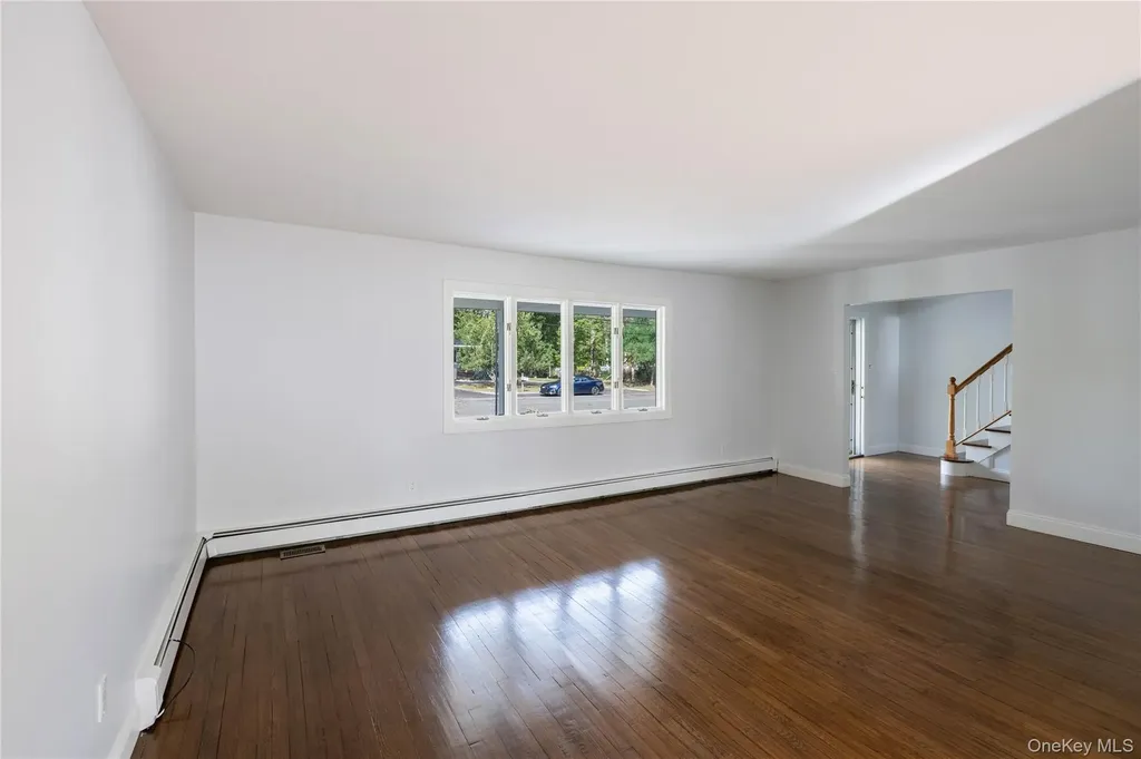 218 Wavecrest Drive Mastic Beach NY 11951