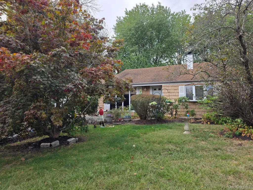 3106 Devon Avenue Medford NY 11763