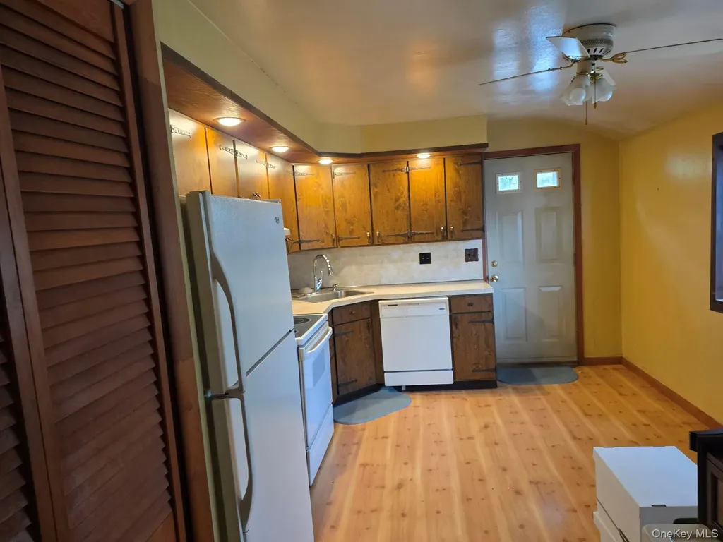3106 Devon Avenue Medford NY 11763