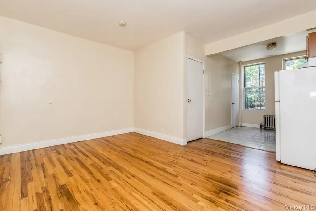 41-32 53rd Street Flushing NY 11377
