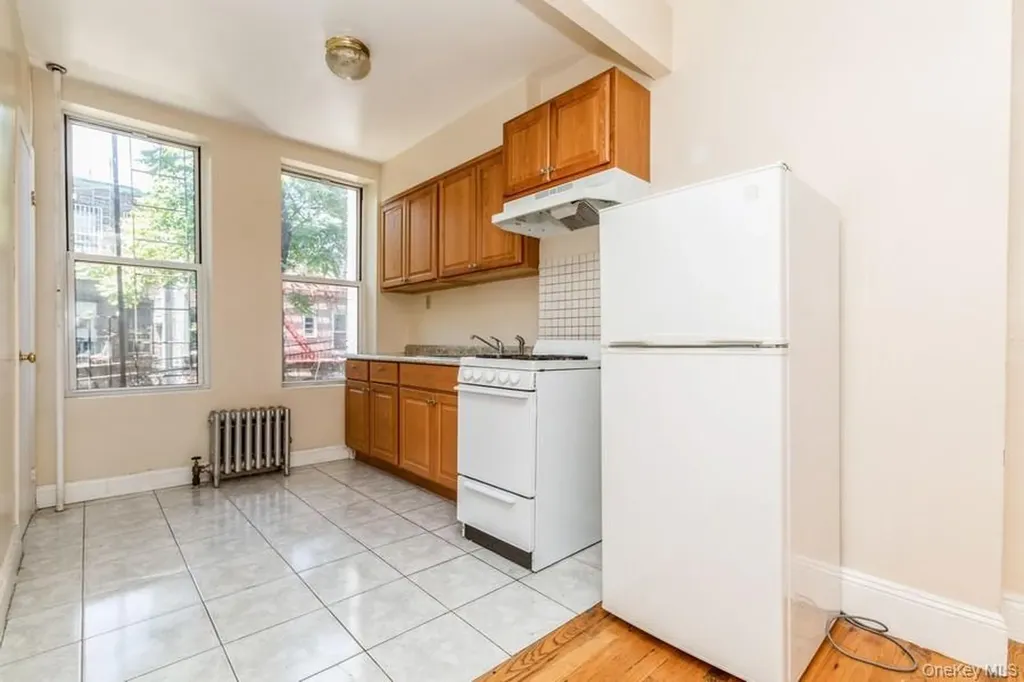41-32 53rd Street Flushing NY 11377