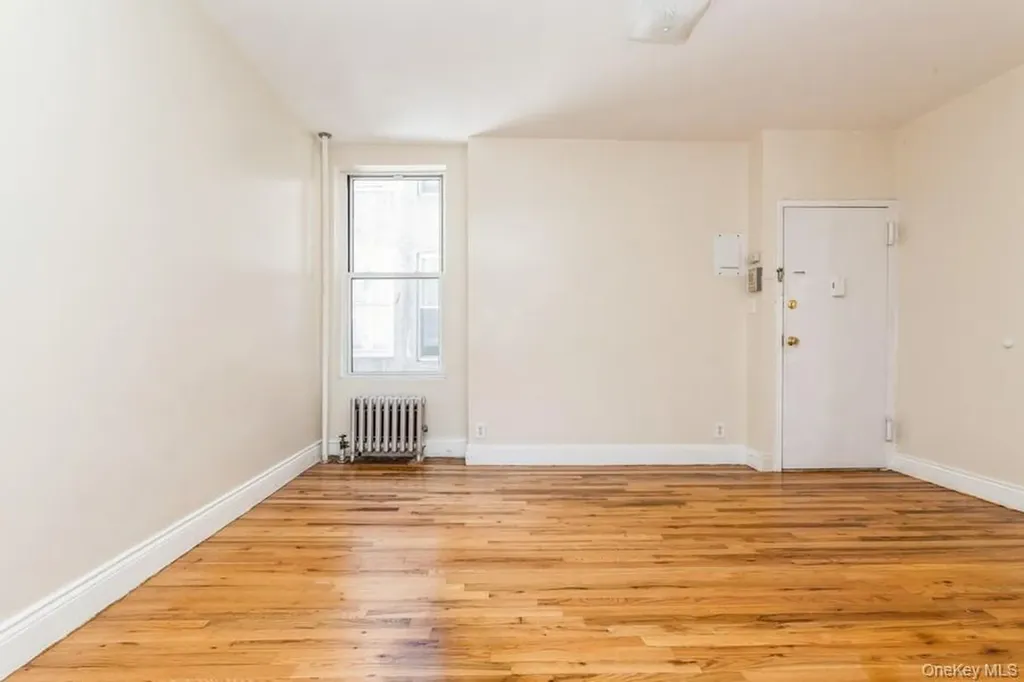 41-32 53rd Street Flushing NY 11377