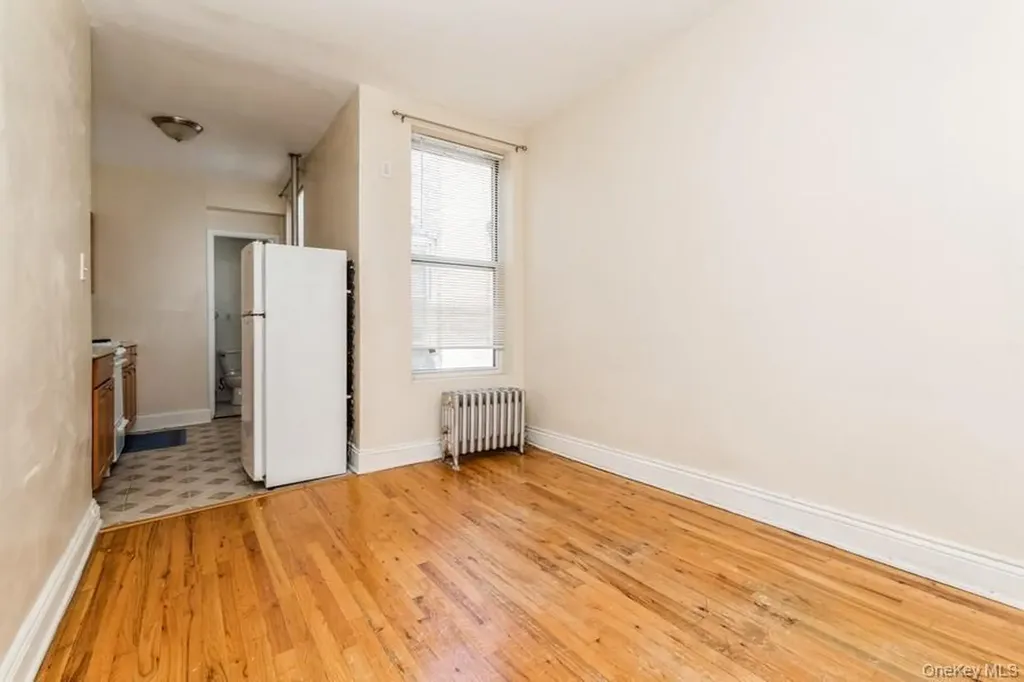 41-32 53rd Street Flushing NY 11377
