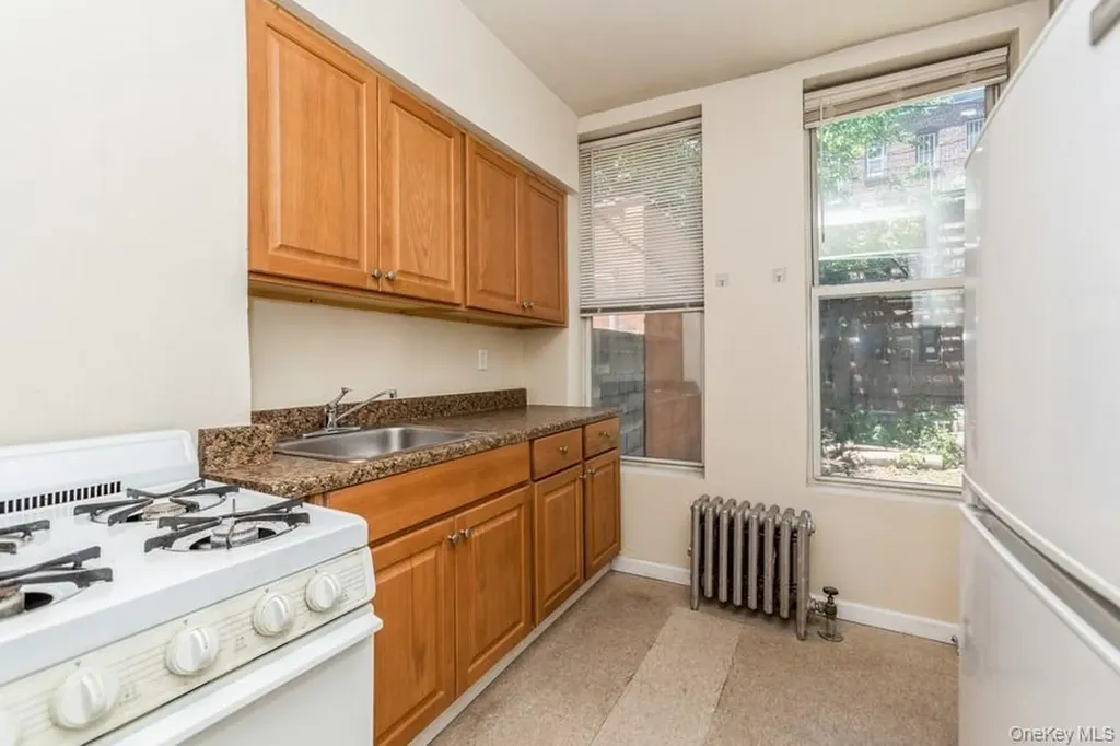 41-32 53rd Street Flushing NY 11377