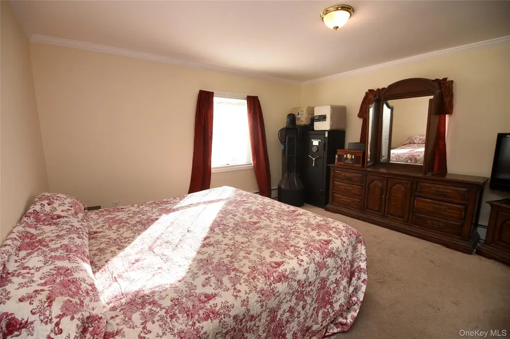 11 Lakeview Terrace Mahopac NY 10541