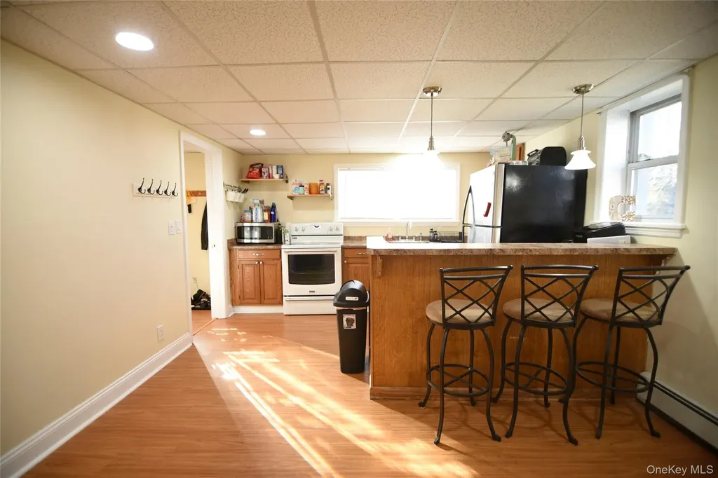 11 Lakeview Terrace Mahopac NY 10541