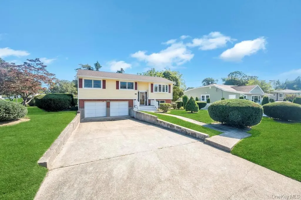 1399 Ackerson Boulevard Bay Shore NY 11706