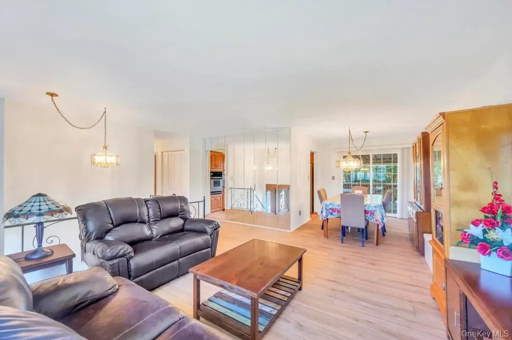 1399 Ackerson Boulevard Bay Shore NY 11706