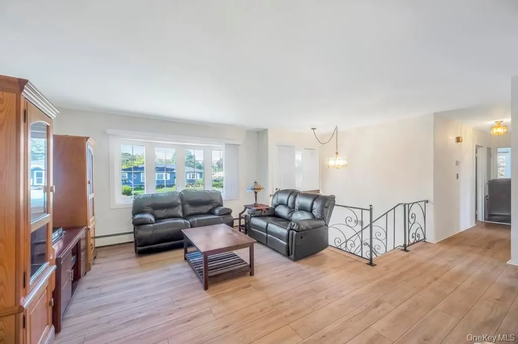 1399 Ackerson Boulevard Bay Shore NY 11706