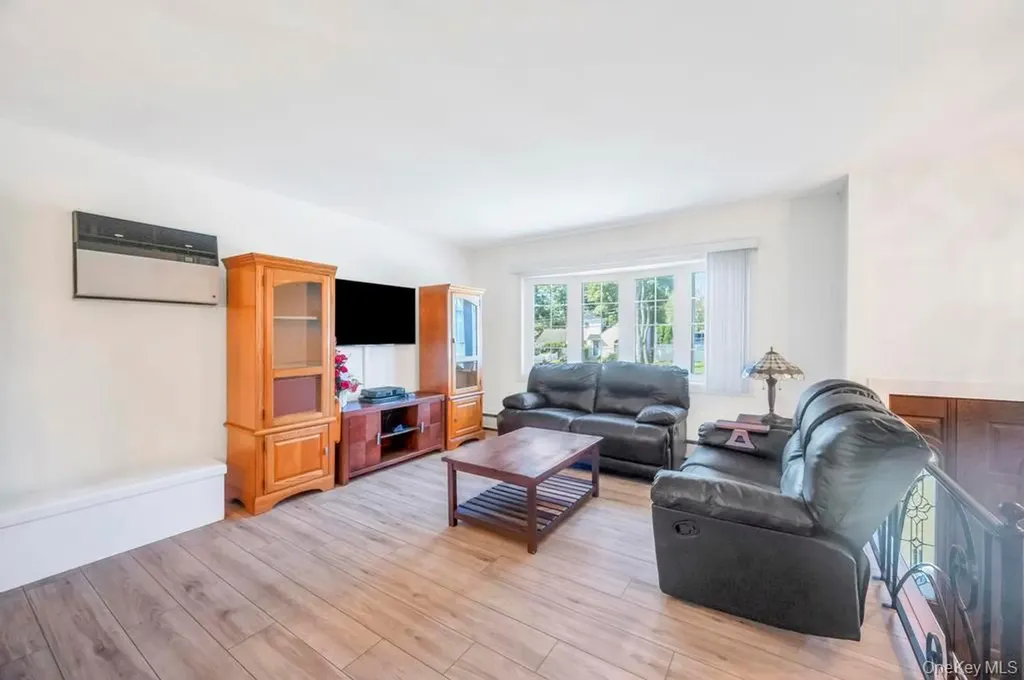 1399 Ackerson Boulevard Bay Shore NY 11706