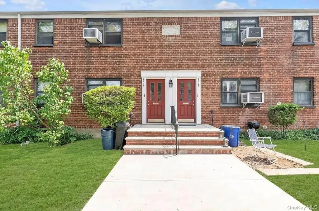 20-19 Utopia Parkway Whitestone NY 11357