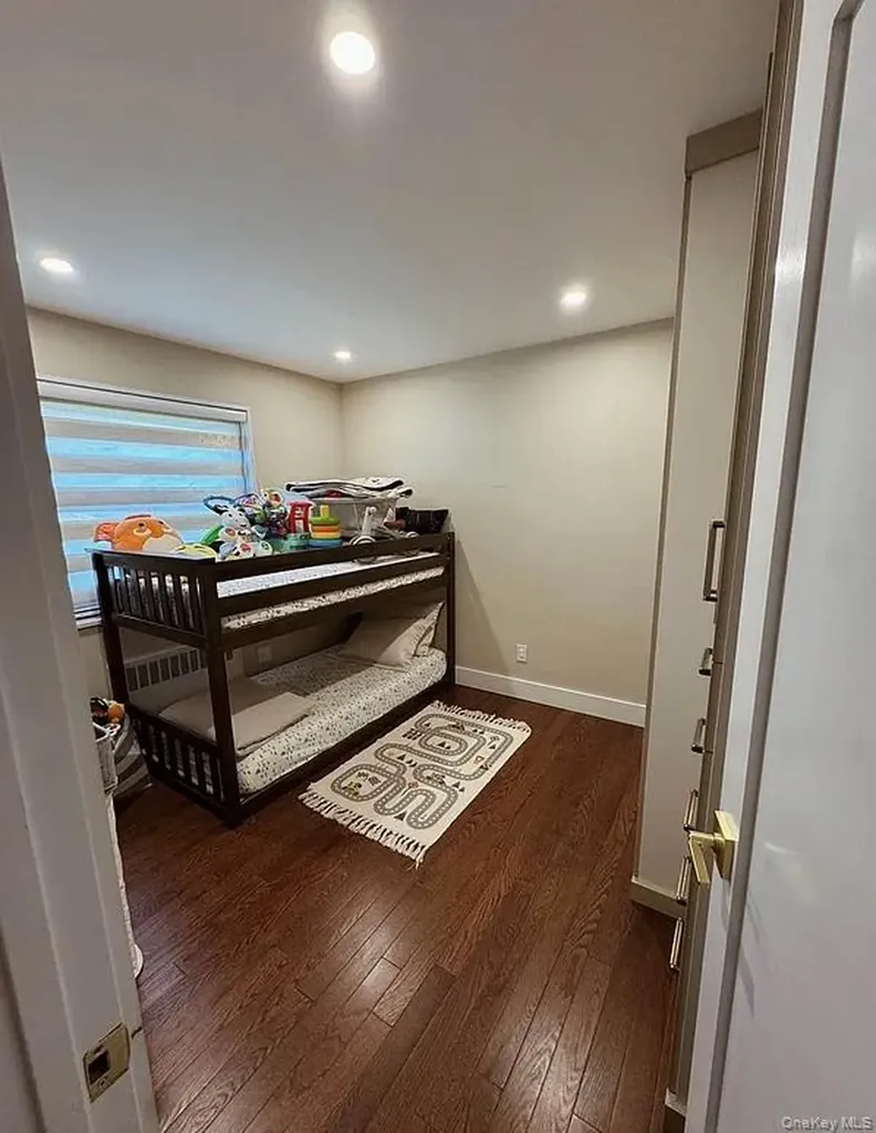 20-19 Utopia Parkway Whitestone NY 11357