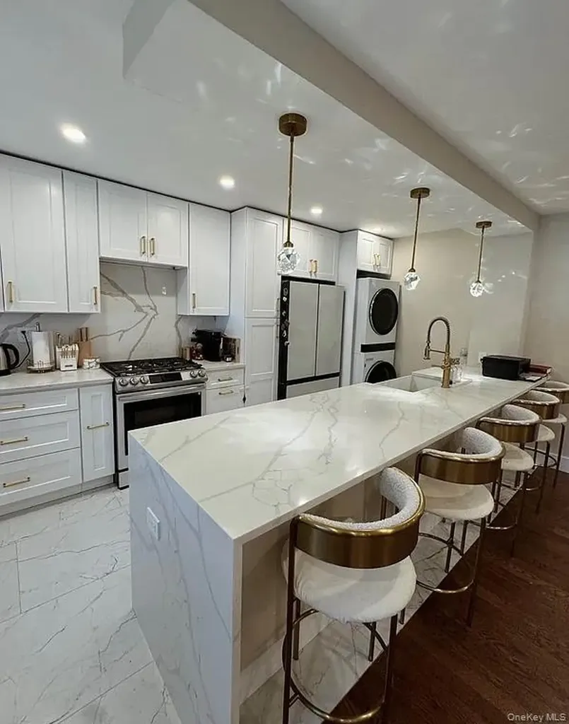 20-19 Utopia Parkway Whitestone NY 11357