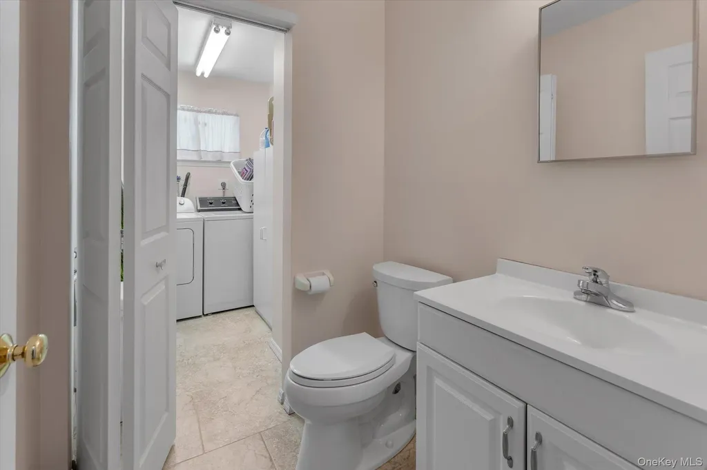 8 Jacqueline Drive Manorville NY 11949