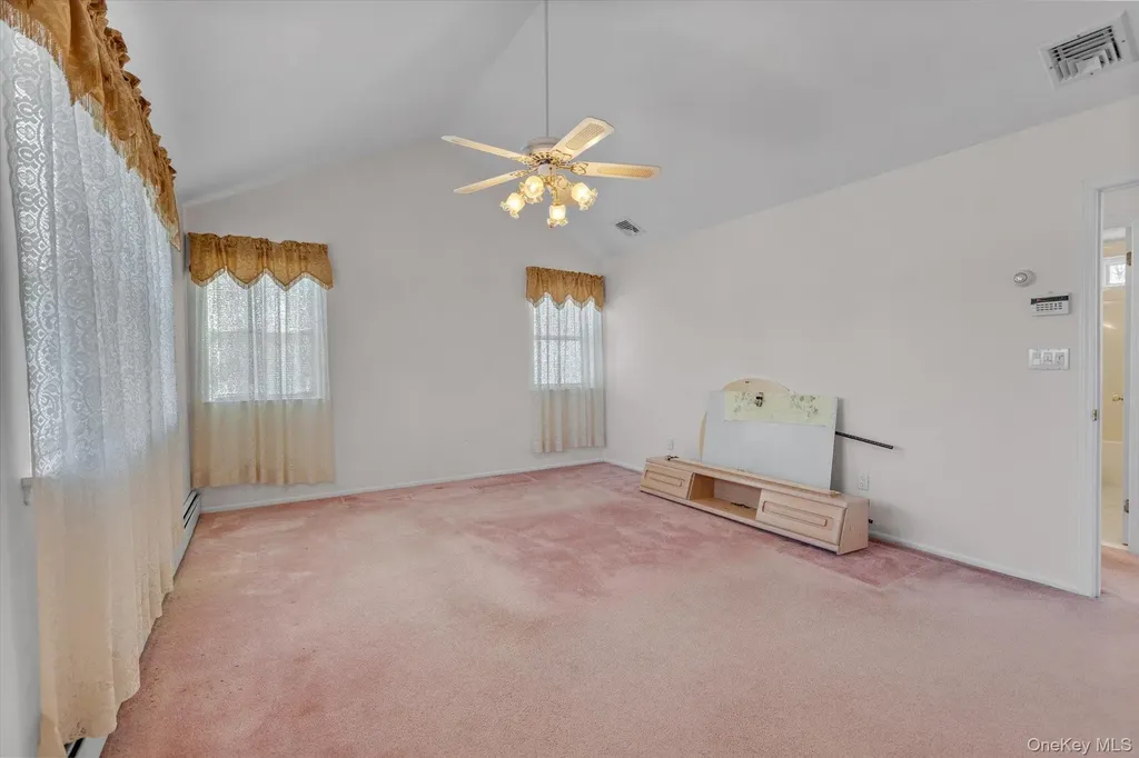 8 Jacqueline Drive Manorville NY 11949