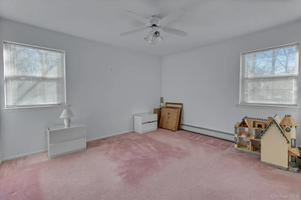 8 Jacqueline Drive Manorville NY 11949