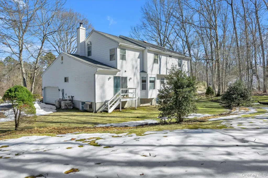 8 Jacqueline Drive Manorville NY 11949