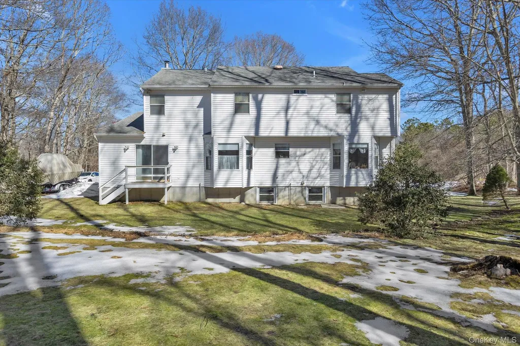8 Jacqueline Drive Manorville NY 11949