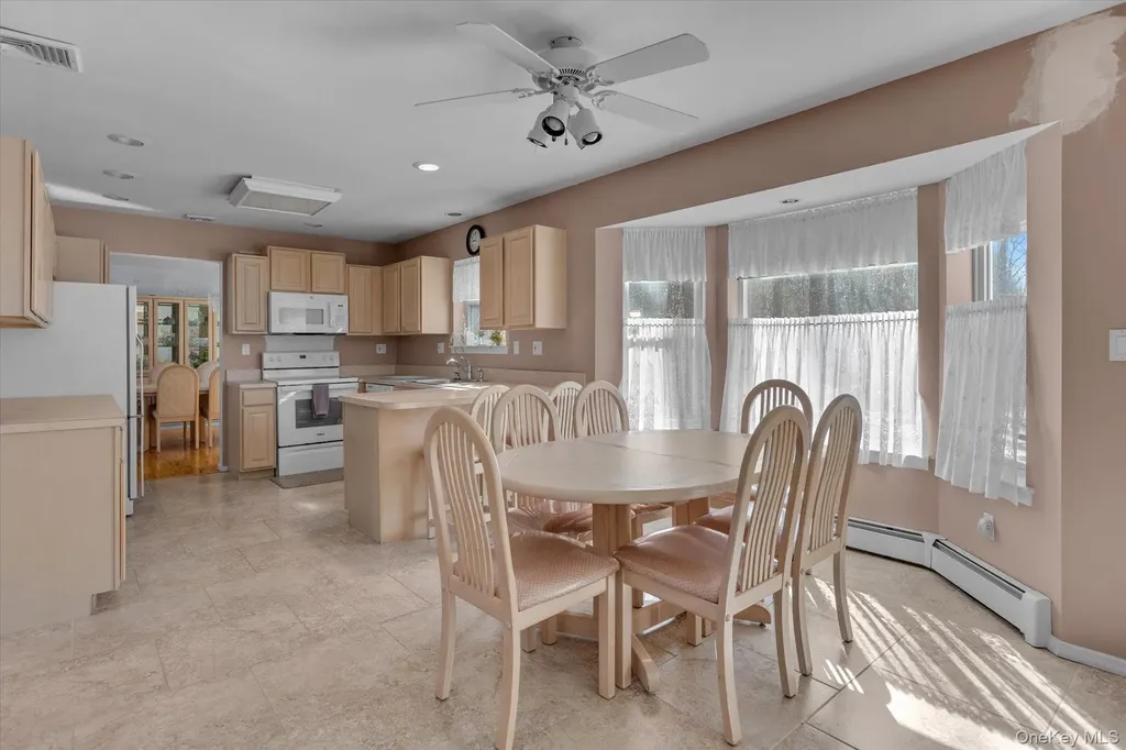 8 Jacqueline Drive Manorville NY 11949