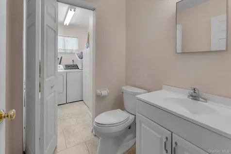 8 Jacqueline Drive Manorville NY 11949