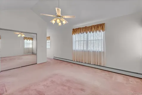 8 Jacqueline Drive Manorville NY 11949