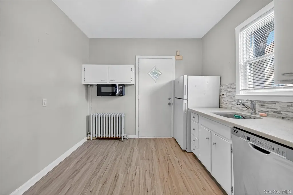 1451 Cornell Place Bronx NY 10461