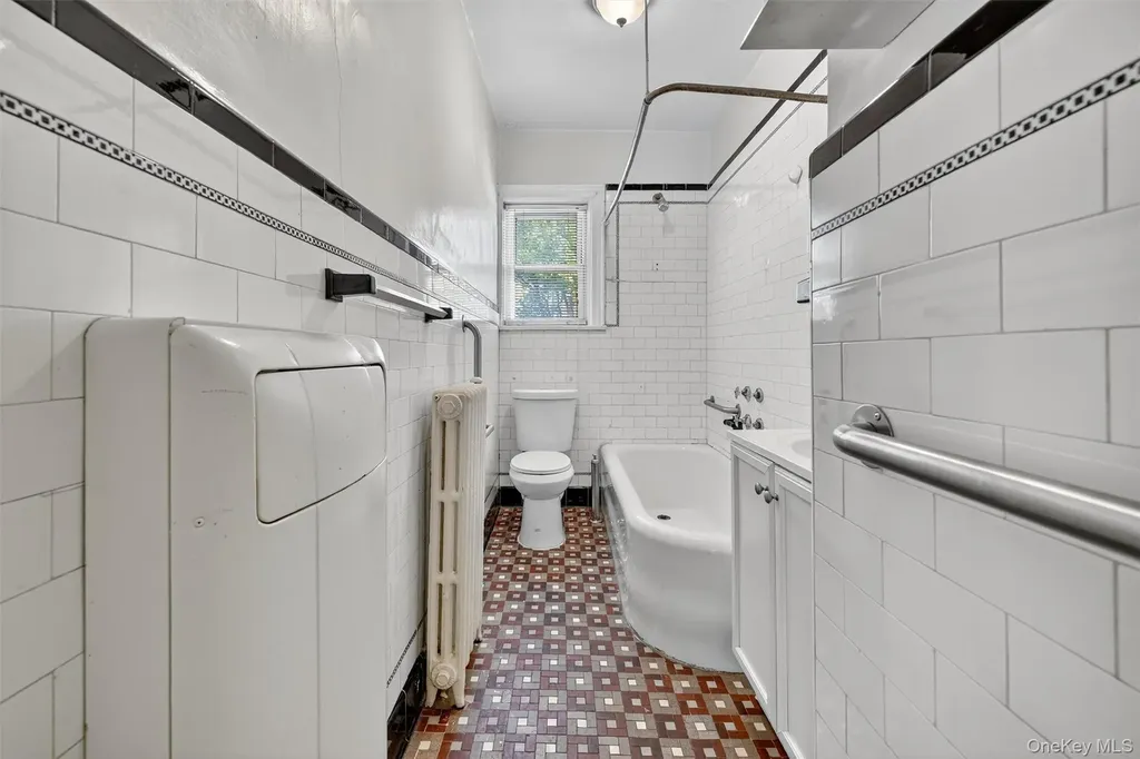 1451 Cornell Place Bronx NY 10461