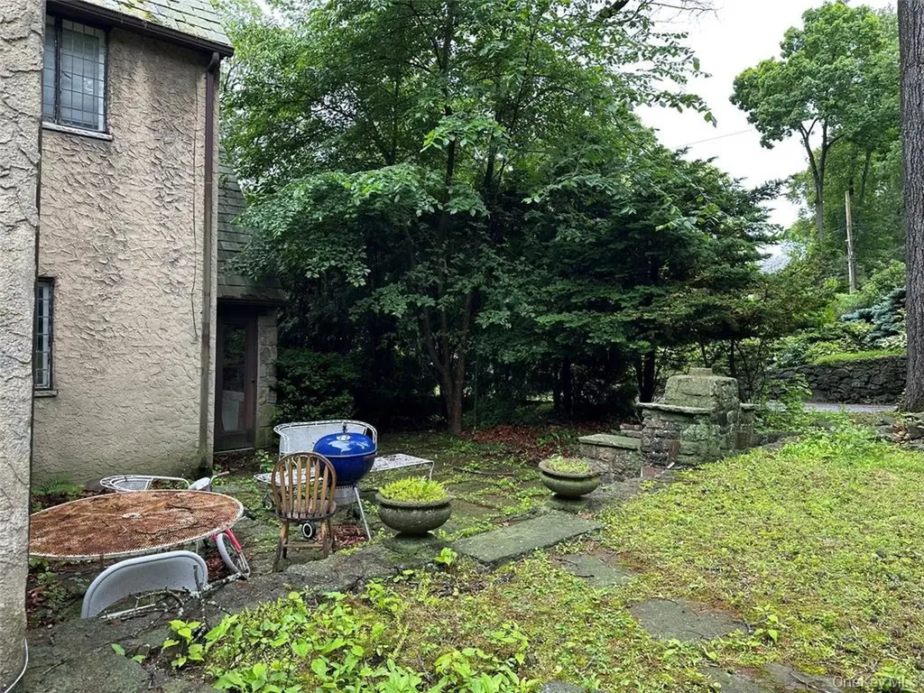 2 Rochelle Road Larchmont NY 10538