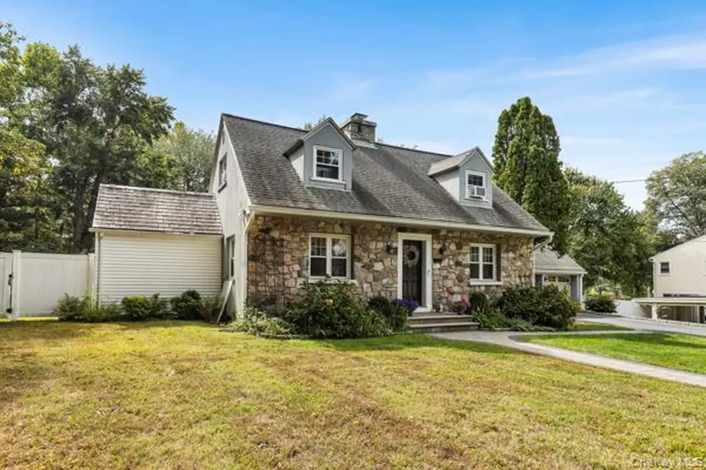1475 Elm Street Peekskill NY 10566