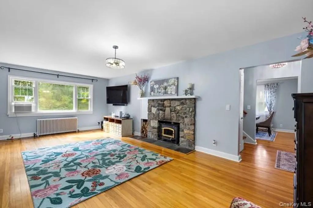 1475 Elm Street Peekskill NY 10566